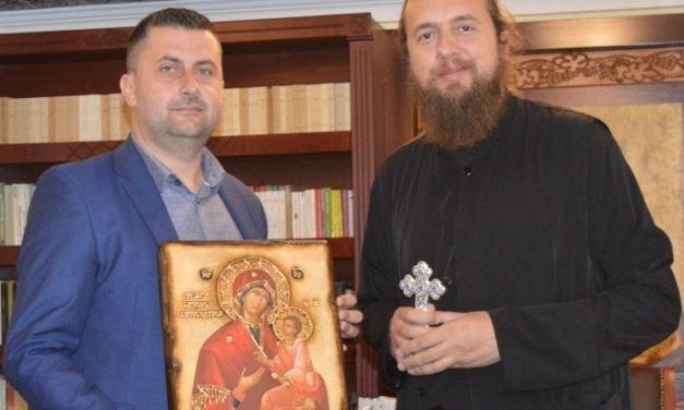 Градоначалникот на Василево Славе Андонов се сретна со Неговото Преосвештенство Викарниот епископ Јаков Стобиски